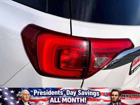 Used 2019 GMC Acadia Denali w/ Technology Package image 26