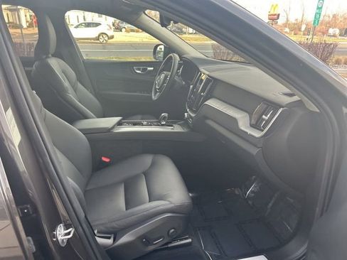 Certified 2025 Volvo XC60 B5 Plus w/ Climate Package image 15