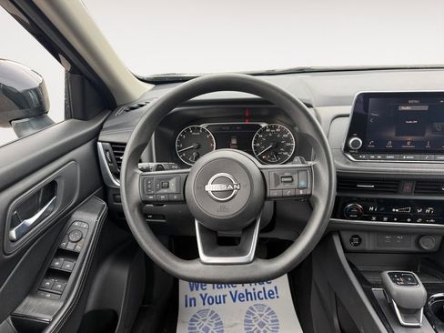 Certified 2024 Nissan Rogue SV image 12