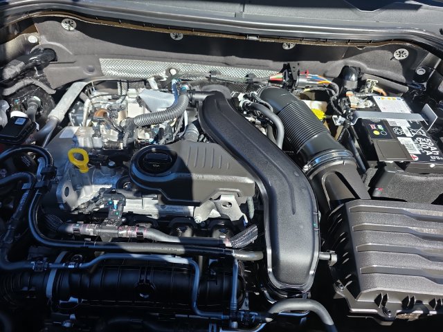Certified 2026 Volkswagen Taos SE FWD image 24