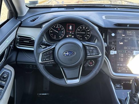 New 2025 Subaru Outback Limited image 13