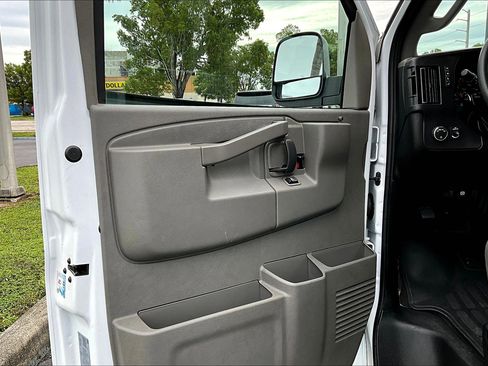 Used 2024 Chevrolet Express 3500 LS image 15