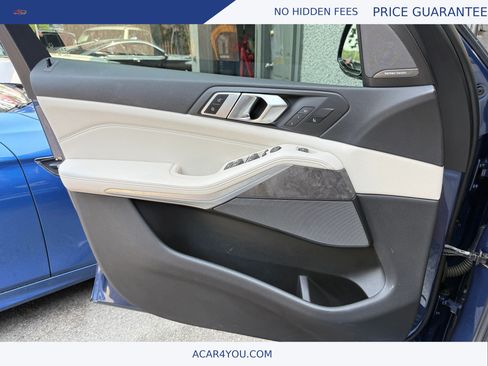 Used 2019 BMW X5 xDrive50i w/ M Sport Package AWD/4WD image 24