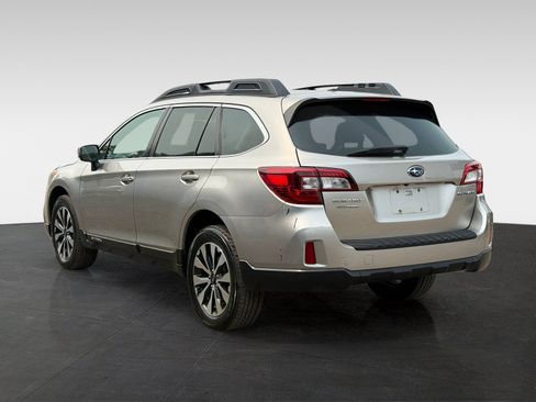 Used 2015 Subaru Outback 2.5i Limited AWD/4WD image 7