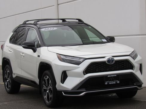 Certified 2022 Toyota RAV4 XSE image 2