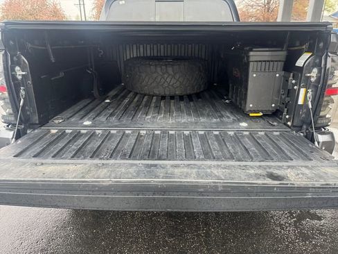 Used 2021 Toyota Tacoma TRD Off-Road w/ TRD Premium Off Road Package image 19