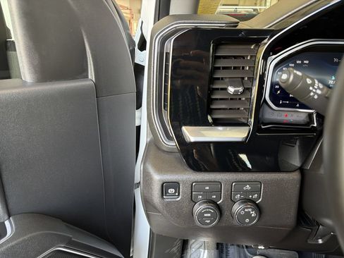 Used 2026 Chevrolet Silverado 3500 LT AWD/4WD image 19