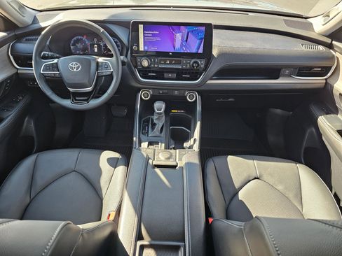 Used 2026 Toyota Grand Highlander Limited AWD/4WD image 49