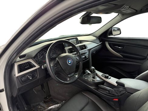 Used 2018 BMW 320i Sedan image 9