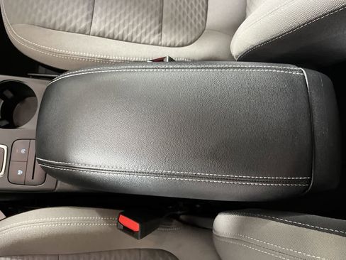 Used 2022 Ford Escape SE FWD image 22