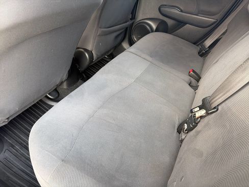 Used 2011 Honda Fit image 17