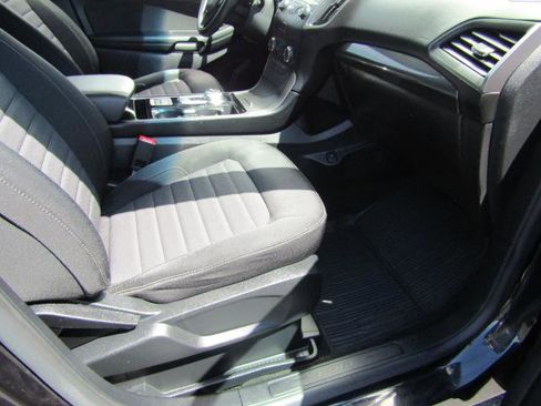 Certified 2019 Ford Edge SE AWD/4WD image 6