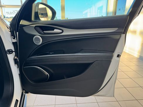Used 2019 Alfa Romeo Stelvio Ti Sport w/ Quick Order Package 22S Sport image 14
