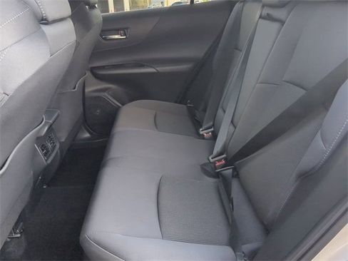 Certified 2022 Toyota Venza LE image 14