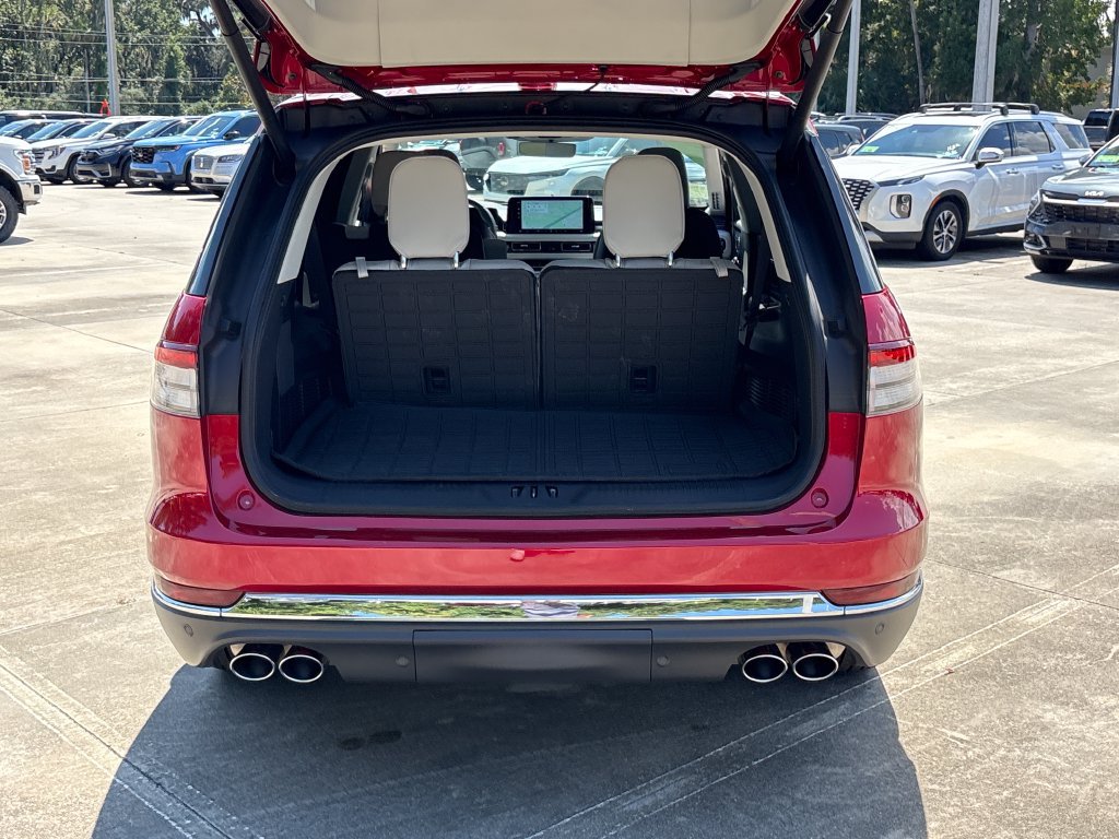 Used 2025 Lincoln Aviator 2WD w/ Equipment Group 101A image 33