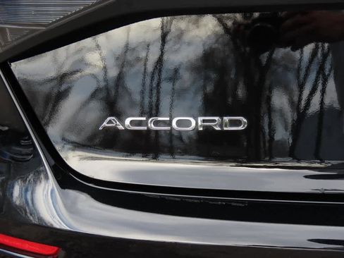 Used 2025 Honda Accord SE image 7