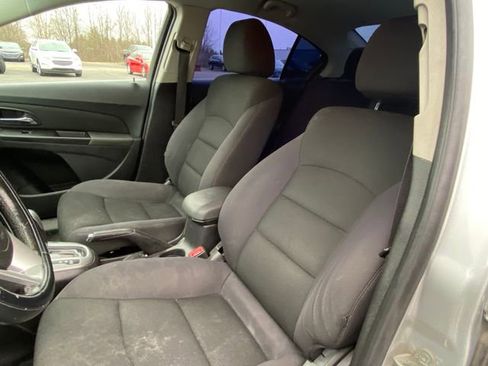 Used 2014 Chevrolet Cruze LT image 6