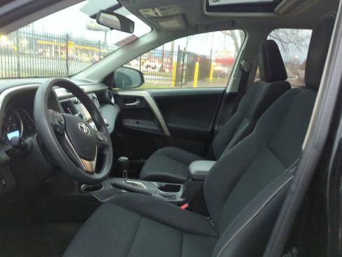 Used 2014 Toyota RAV4 XLE image 6