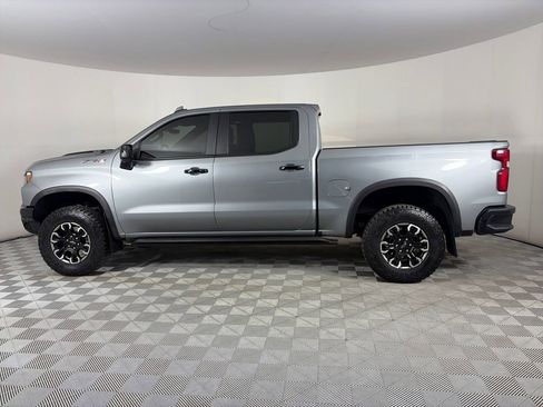 Used 2023 Chevrolet Silverado 1500 ZR2 w/ Technology Package image 4