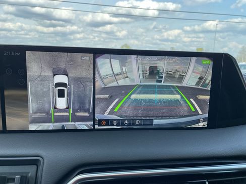 Certified 2025 Nissan Armada Platinum Reserve image 17