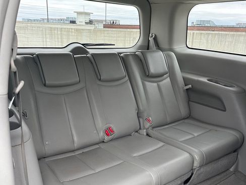 Used 2013 Nissan Quest SV w/ Leather Pkg image 20