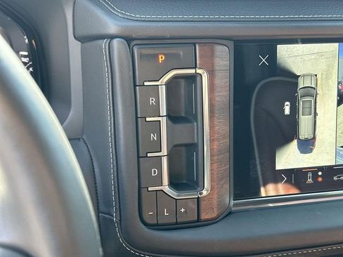 Used 2024 GMC Yukon Denali Ultimate image 15