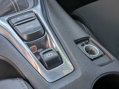 Used 2017 Chevrolet Camaro SS RWD image 28