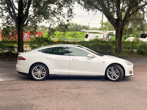 Used 2013 Tesla Model S Performance image 4