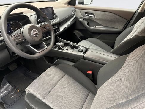 Used 2023 Nissan Rogue SV image 10