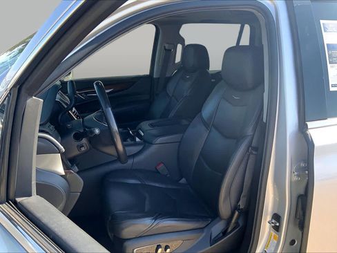 Used 2020 Cadillac Escalade Premium Luxury RWD image 8