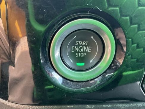 Used 2024 GMC Sierra 1500 Elevation image 30