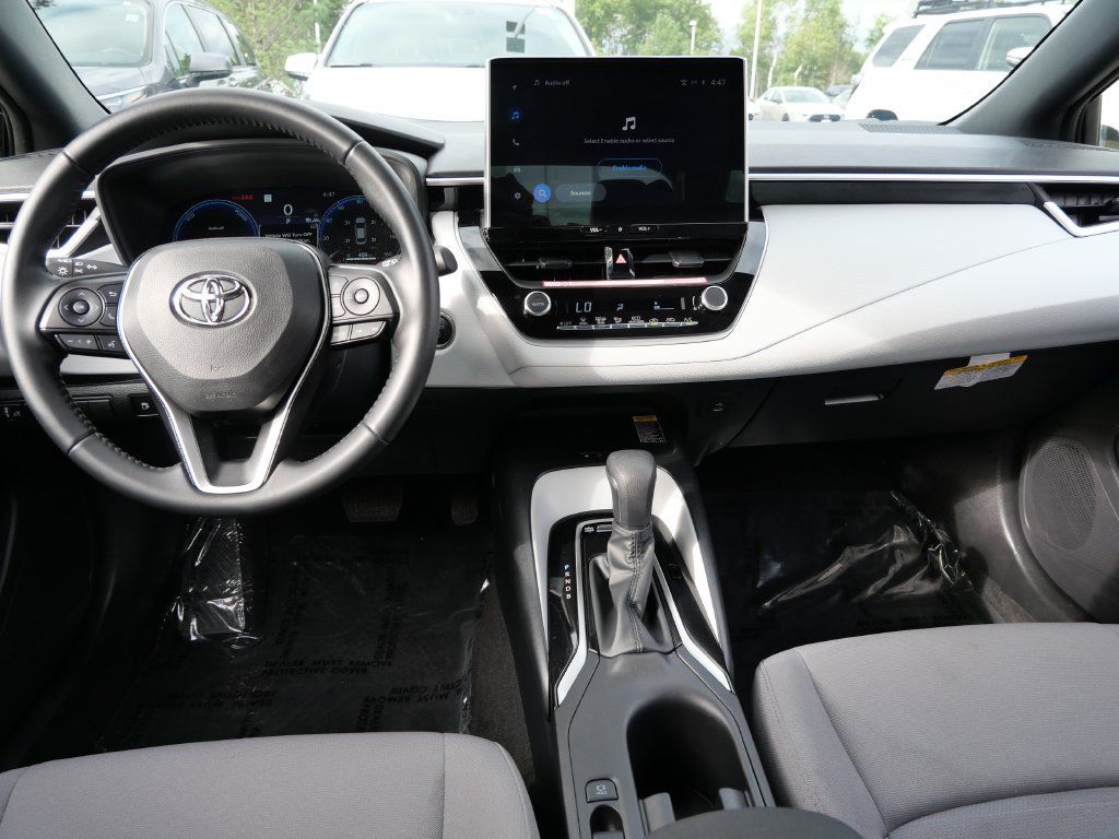 Certified 2026 Toyota Corolla SE w/ SE Premium Package FWD image 13