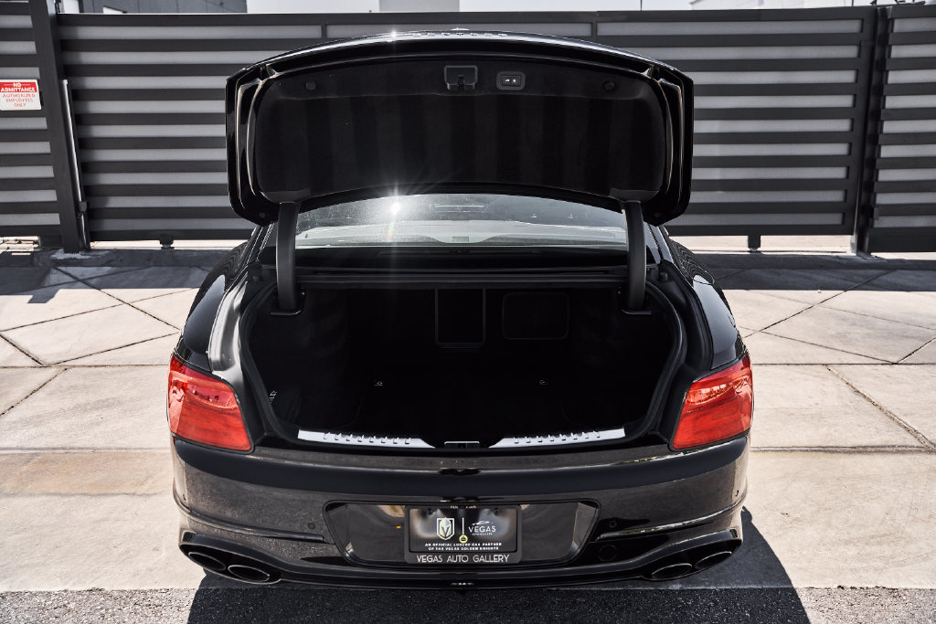 Used 2024 Bentley Flying Spur V8 AWD/4WD image 17