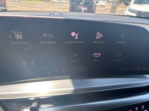 New 2025 Cadillac Lyriq Sport image 15