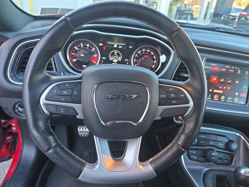 Used 2016 Dodge Challenger SRT w/ Technology Group image 17