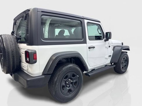 Used 2022 Jeep Wrangler Sport AWD/4WD image 13