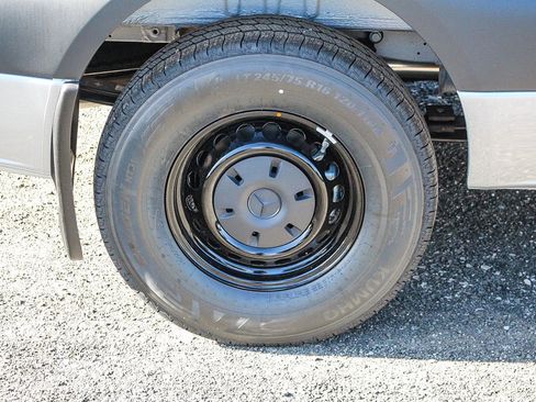 New 2025 Mercedes-Benz Sprinter 2500 image 11