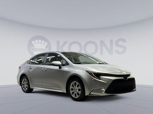 Used 2024 Toyota Corolla LE image 14