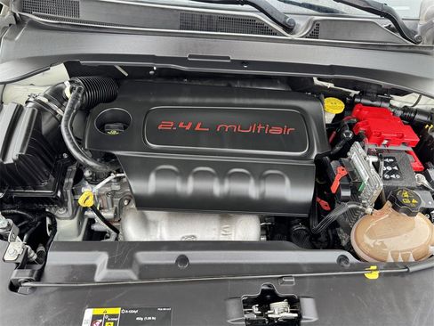 Used 2021 Jeep Compass Trailhawk image 10