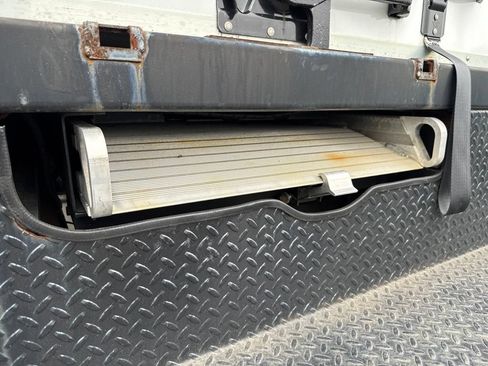 Used 2024 Chevrolet Low Cab Forward RWD image 7