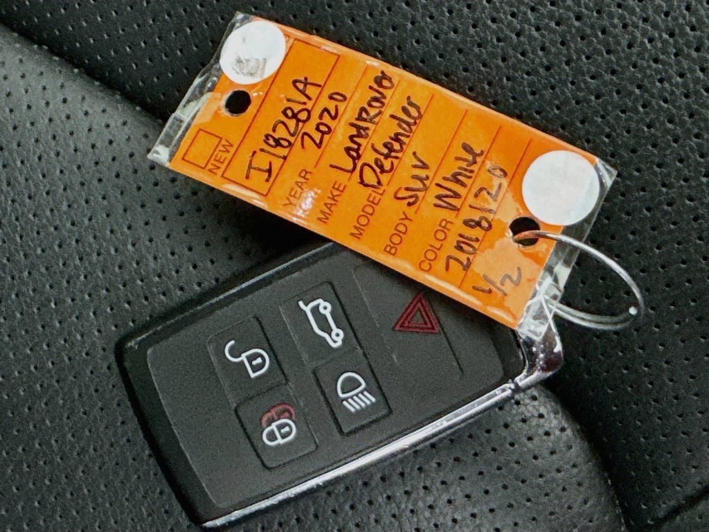 Used 2020 Land Rover Defender 110 SE AWD/4WD image 37