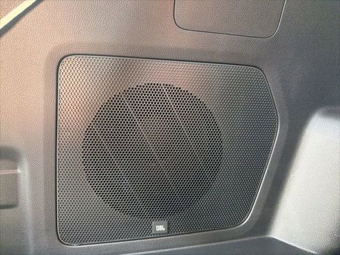 Used 2022 Toyota Highlander Limited image 42