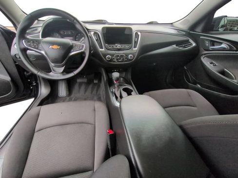 Used 2024 Chevrolet Malibu RS FWD image 17