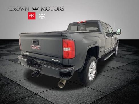 Used 2018 GMC Sierra 2500 Denali w/ Duramax Plus Package image 6