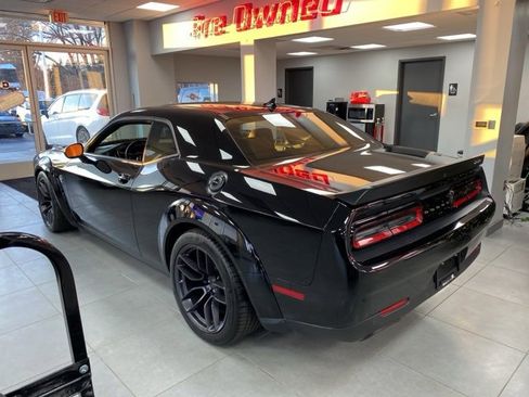 Used 2018 Dodge Challenger SRT Hellcat image 3