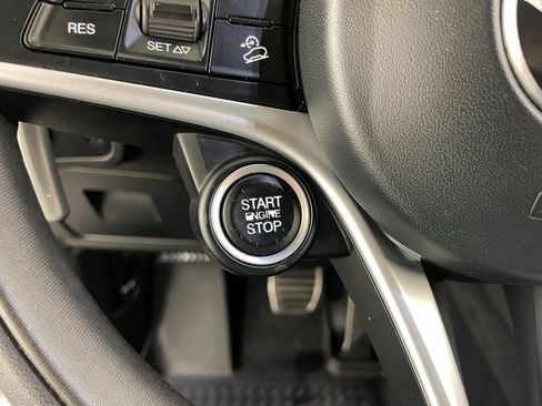 Used 2018 Alfa Romeo Stelvio Ti Sport AWD/4WD image 5