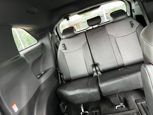 Used 2023 Toyota Sienna XSE w/ XSE Plus Package AWD/4WD image 14