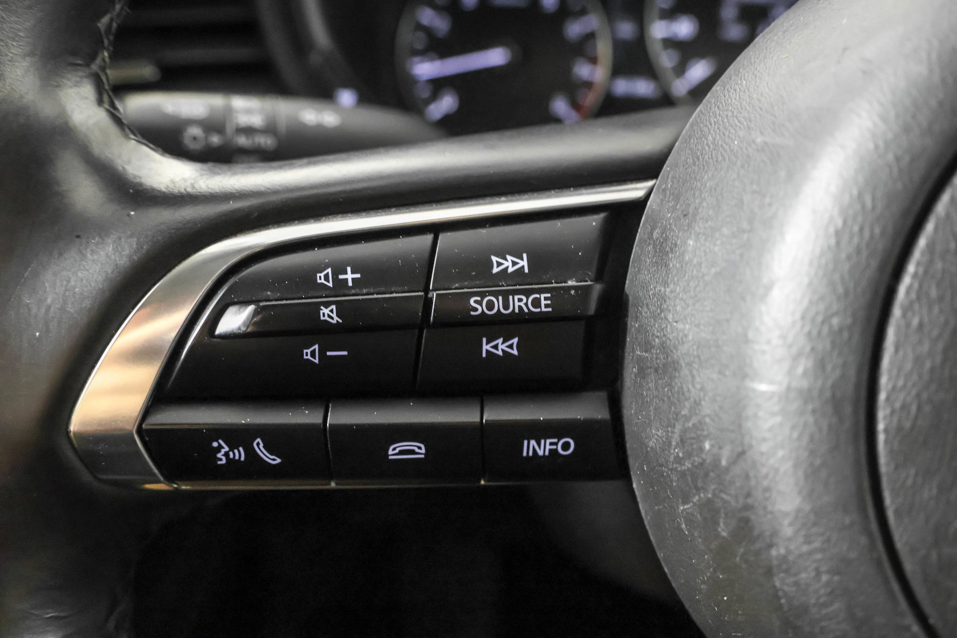 Used 2024 MAZDA CX-30 AWD 2.5 S w/ Preferred Package image 26