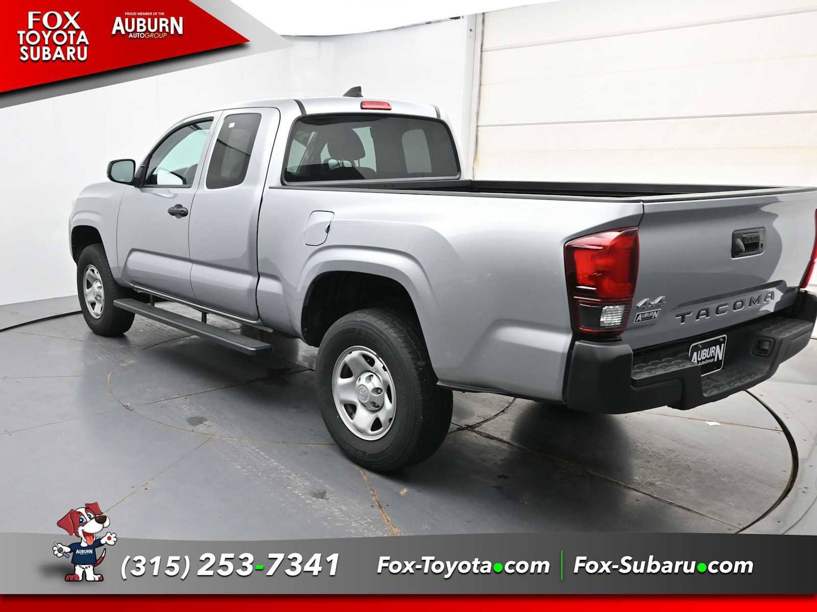 Used 2023 Toyota Tacoma SR AWD/4WD image 12