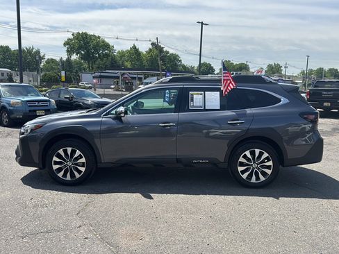 Used 2023 Subaru Outback Touring XT AWD/4WD image 8